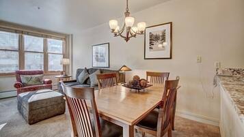 Condo, 1 Bedroom | Dining