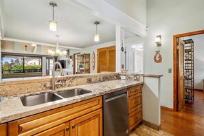 Condo, 3 habitaciones | Cocina privada | Refrigerador, horno, cafetera y tetera y tostadora 