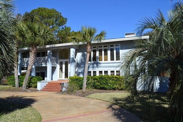 Exterior - Turtle Dunes 4 Bedroom Home (Jekyll Island)