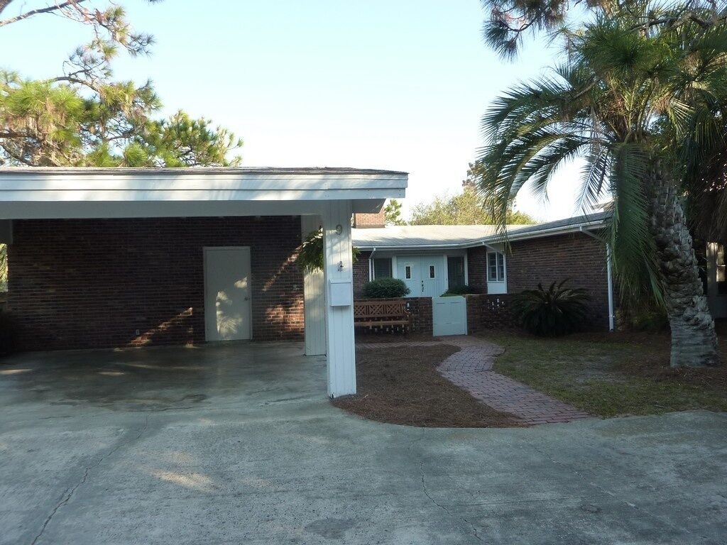 A Beachfront Palm House 5 Bedroom Home en Isla Jekyll