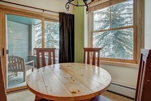Condo, 1 habitación | Restaurantes