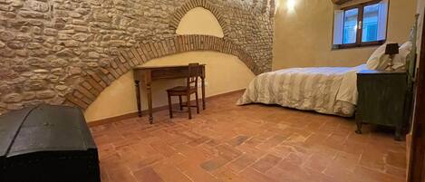 1 habitación, escritorio, insonorización y wifi gratis