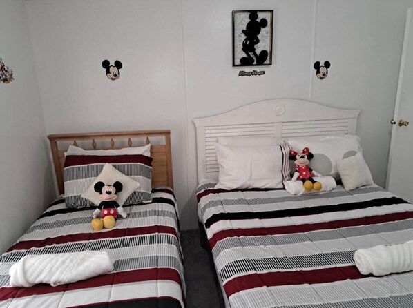 3 dormitorios, tabla de planchar con plancha, wifi gratis y ropa de cama