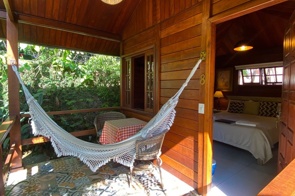 Deluxe Cabin | Premium bedding, pillowtop beds, blackout drapes, WiFi (free)