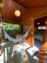 Cabaña Deluxe | Ropa de cama de alta calidad y colchones con acolchado adicional