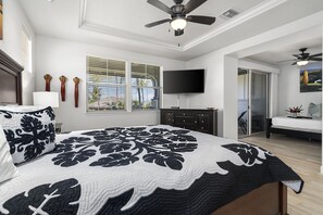 2 bedrooms, desk, iron/ironing board, WiFi