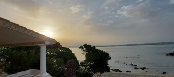 Splendida casa sulla spiaggia di Punta Nera
