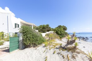 Sun loungers, beach towels
