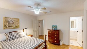 House, 3 Bedrooms | 3 bedrooms, iron/ironing board, free WiFi - Lilly's Pad 3 Bedroom Home (Jekyll Island)