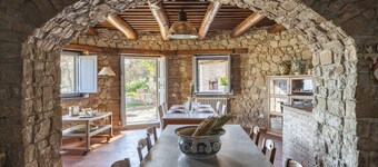Amelia farmhouse: stone villa with swimming pool and amazing views