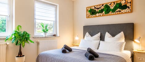 1 habitación, tabla de planchar con plancha, wifi gratis y ropa de cama
