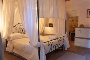 1 camera, ferro/asse da stiro, Wi-Fi