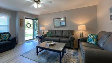 Duplex, 3 Bedrooms | Interior