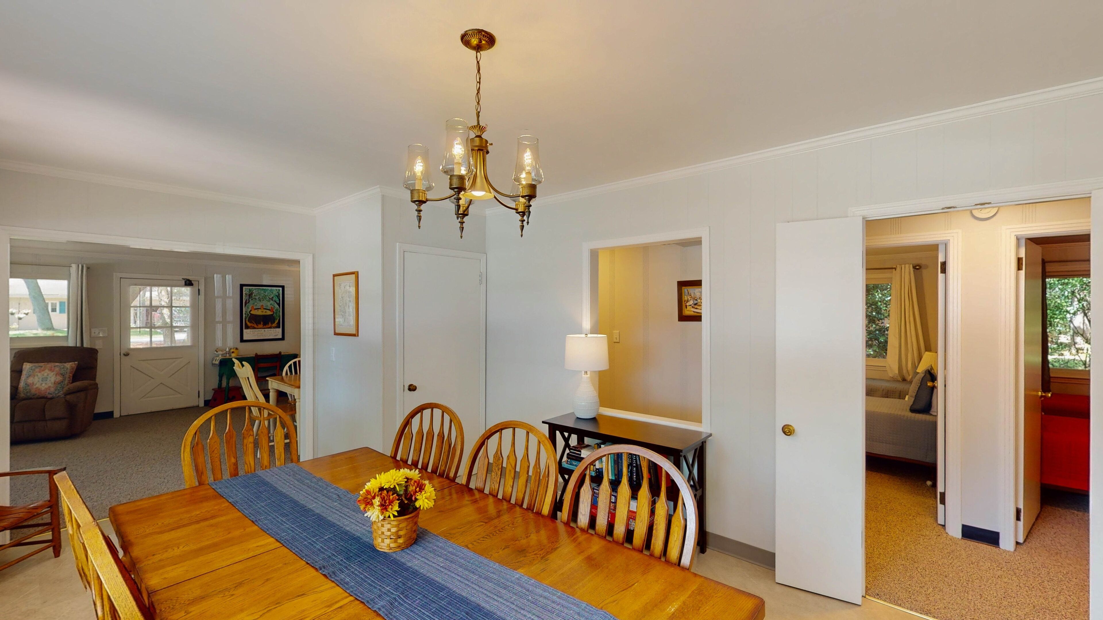 House, 4 Bedrooms | Dining