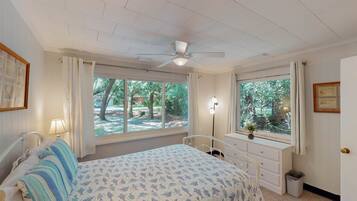 House, 4 Bedrooms | 4 bedrooms, iron/ironing board, free WiFi