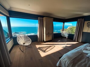 5 bedrooms