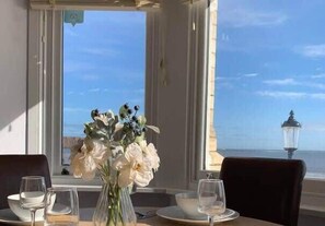 Interior - Apartment 14, The Moorings Beachfront & panoramic sea views (Filey)