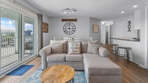 Living area - MarBella-Spectacular 3BR/3BA Beachside Condo/Pool (Santa Rosa Beach)