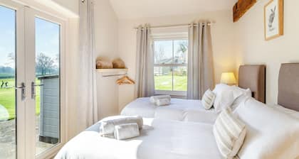 4 bedroom accommodation in Grewelthorpe, near Ripon