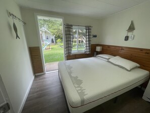 Deluxe Cottage, 3 Bedrooms, Kitchen, Lake View