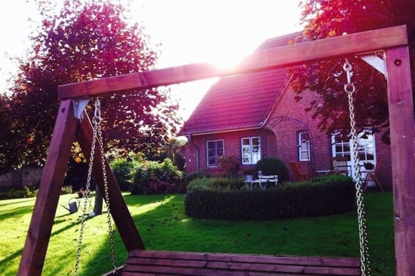 Gesamtes Haus mit Ferienwohnung