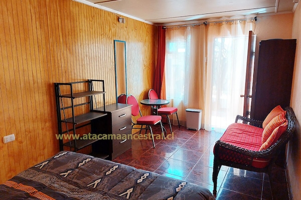 Zimmer, 1 Doppelbett, Gemeinschaftsbad
