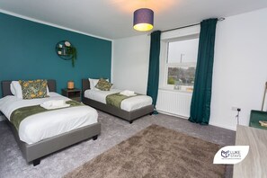 2 Schlafzimmer, Bügeleisen/Bügelbrett, Internetzugang, Bettwäsche
