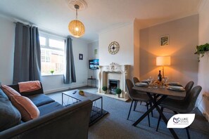 TV - Luke Stays - Rokeby Street (Newcastle Upon Tyne)