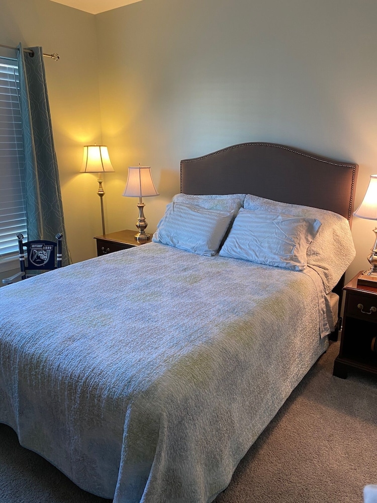 Claire's Place sleeps 8, 3 bedrooms, 2 full baths Boalsburg Vrbo