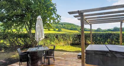 Cuckoo Lodge - UK42541