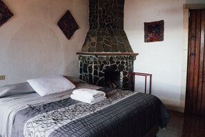 Room - Tekoa Spaces (San Antonio Palopo)