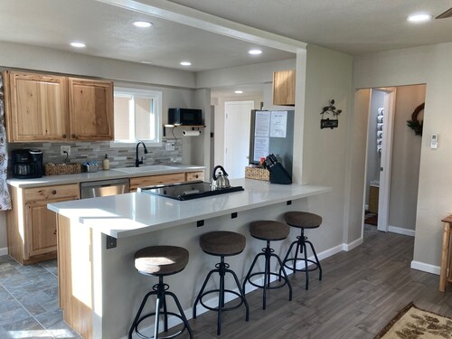 Shared Pool / Arcade Games / Walk to Town / Near Sequoia National Park