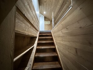 Interior - CHALET DJANGO, LAKE VIEW, AIR-CONDITIONED, BALCONY, MOTORCYCLE ROOM, SLEEPS 4, GERARDMER (Gérardmer)