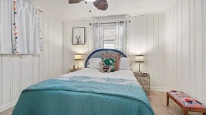 2 Schlafzimmer, Reisekinderbett, kostenloses WLAN, Bettwäsche