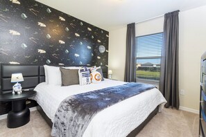 5 bedrooms, iron/ironing board, WiFi, bed sheets - Modern TownHome 5 Beds |3 Kings Room |Private Pool | BBQ (Davenport)
