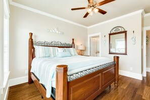 3 bedrooms, iron/ironing board, free WiFi, bed sheets - Private Home w/ Gulf Views, Covered Deck, Bright &  Airy Interior (Galveston)