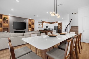 Dining - 9 Bedrooms/ 5 Bathrooms/ Champions Gate (8892 CD) (Davenport)