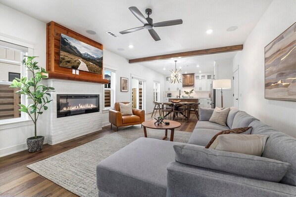 TV, fireplace, offices