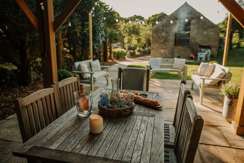 The Hay Loft - tranquil first floor living