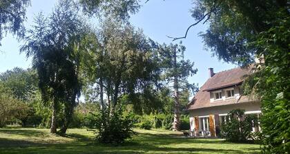 Villa * Coulommiers * Parcs des félins * Provins * Gîte de la moinerie