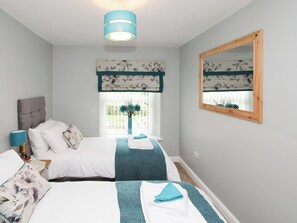 2 bedrooms, free WiFi, bed sheets - 2 bedroom accommodation in Cornsay Colliery, near Durham (Cornsay Colliery, near Durham)