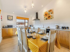 Dining - Lime Lodge - UK42547 (Llandrindod Wells)