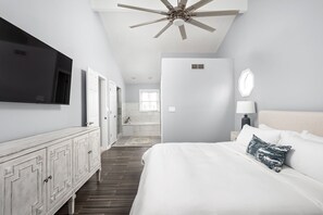 4 bedrooms, desk, iron/ironing board, travel cot