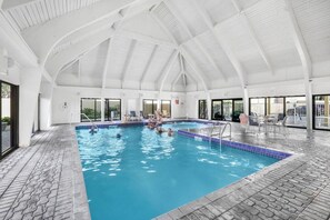 Innenpool, beheizter Pool