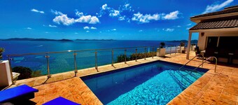 A Newly Renovated Luxury 4 Bed Villa