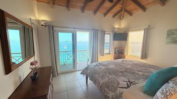 4 soveværelser, pengeskab på værelset, strygejern/strygebræt