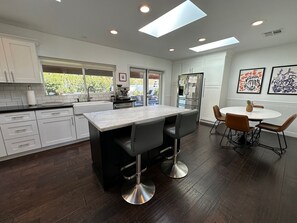 Uklassifisert bilde, 2 av 21, knapp