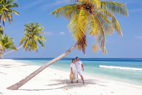 Private beach nearby, white sand, beach umbrellas, beach volleyball