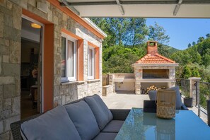 屋外ダイニングエリア