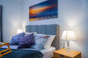 2 habitaciones, tabla de planchar con plancha, wifi y ropa de cama 
